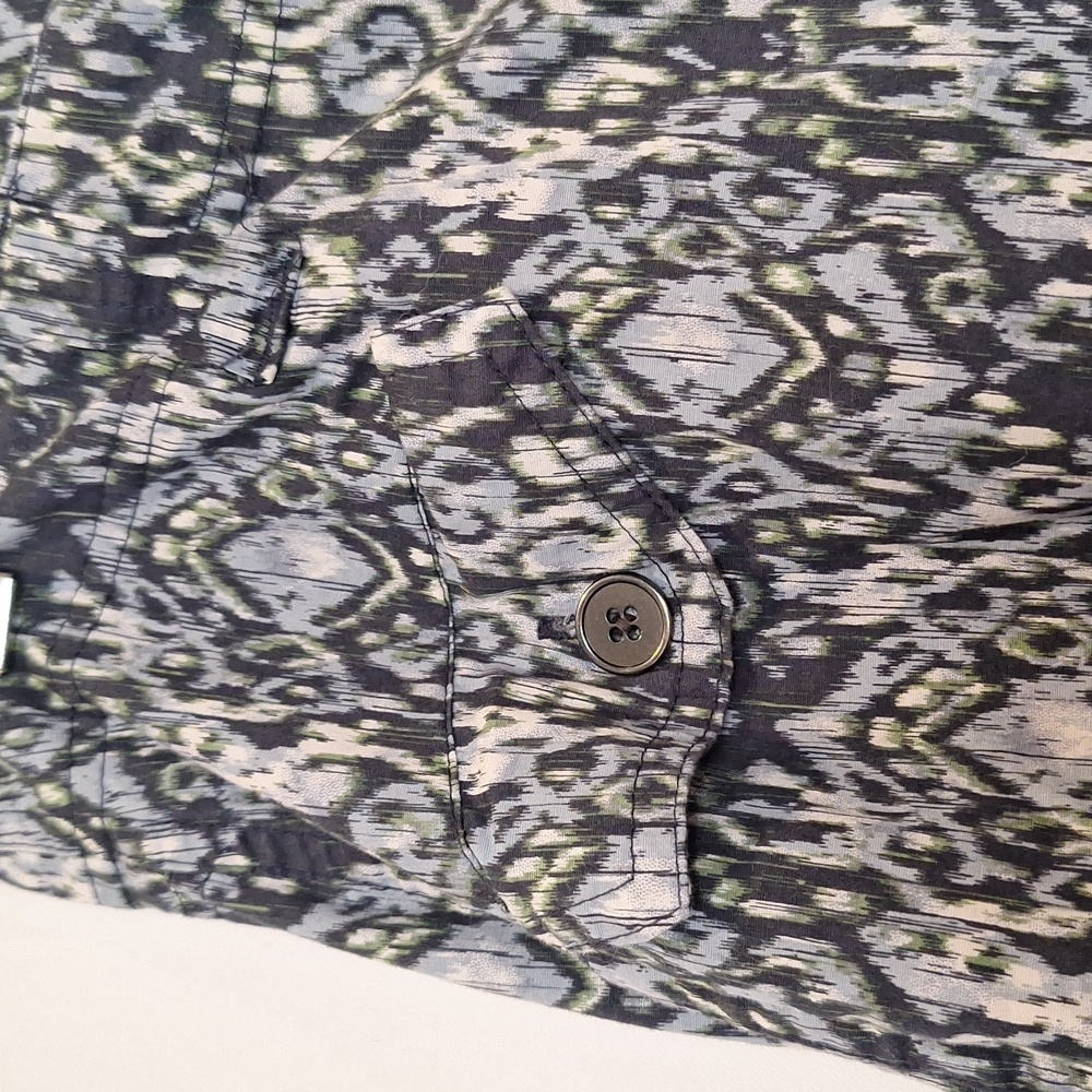 Versona Patterned Capri Pants Size Medium - image 3